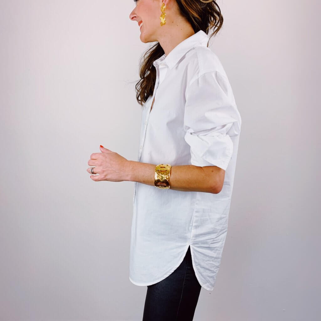 how to style roll the sleeves on a button up shirt jennifer sattler stylist on instagram 
