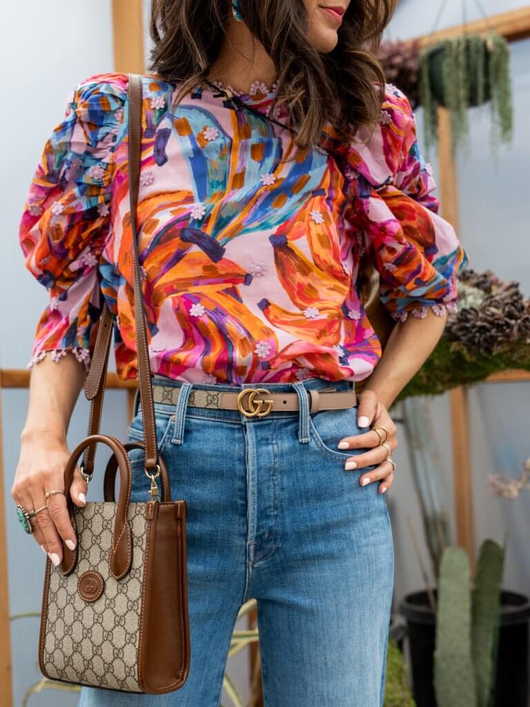 Jennifer sattler stylist mini bag gucci belt farm rio blouse and mother jeans outfit
