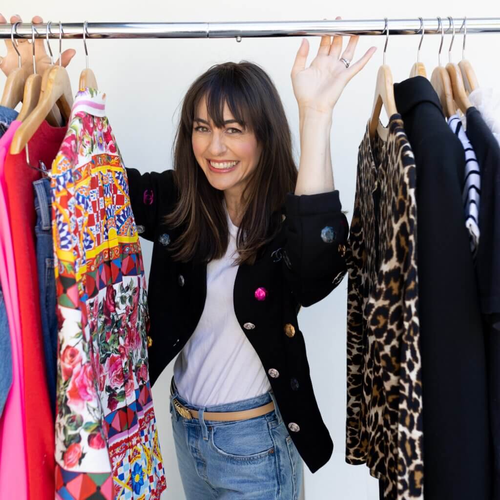 Jennifer Sattler Stylist over 40 fashion blogger creative capsule wardrobe